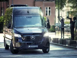 Obsidianschwarz metallic Neu 2025 Mercedes Sprinter Business Van | 159.500 €