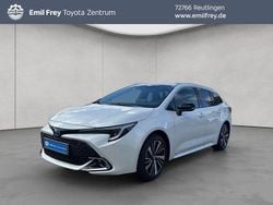 Weiß Neu 2025 Toyota Corolla Kombi | 33.960 € (Guter Preis)