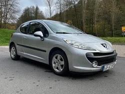 Silber Gebraucht 2009 Peugeot 207 Kleinwagen | 1.699 € (Fairer Preis)