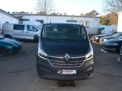 Schwarz Gebraucht 2020 Renault Trafic Komfort Van | 8.999 €