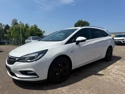 Schneeweiss/summitwhite/arctic Gebraucht 2017 Opel Astra Kombi | 5.200 € (Fairer Preis)