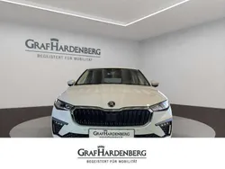 Moonweiss metallic Neu 2024 Skoda Scala Drive Kleinwagen | 27.890 € (Fairer Preis)