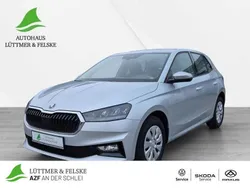 Silber Gebraucht 2024 Skoda Fabia Selection Limousine | 18.990 € (Guter Preis)