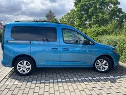Blau Gebraucht 2021 VW Caddy California Van / Kleinbus | 31.900 €