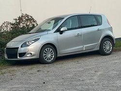 Grau Gebraucht 2009 Renault Scénic III Van / Kleinbus | 2.300 € (Guter Preis)