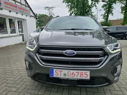 Grau Gebraucht 2019 Ford Kuga ST-Line SUV | 18.500 € (Guter Preis)