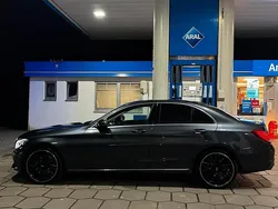 Grau Gebraucht 2016 Mercedes C350e Limousine | 19.900 € (Teuer)