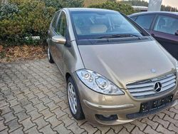 Goldmet. Gebraucht 2005 Mercedes A200 Limousine | 4.900 € (Teuer)