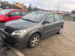 Grau Gebraucht 2005 Toyota Corolla Limousine | 4.900 € (Etwas zu teuer)