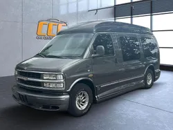 Grau Gebraucht 2000 Chevrolet Express Van / Kleinbus | 19.990 €