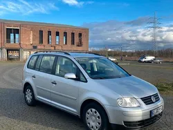 Silber Gebraucht 2006 VW Touran Van / Kleinbus | 2.000 € (Guter Preis)