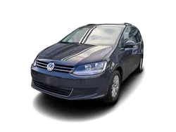 Grau Gebraucht 2019 VW Sharan Comfortline Van / Kleinbus | 30.284 € (Teuer)
