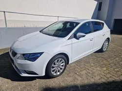 Weiß Gebraucht 2014 Seat Leon Stylance Limousine | 7.200 € (Guter Preis)
