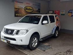 Weiß Gebraucht 2014 Nissan Pathfinder SUV | 6.700 € (Etwas zu teuer)