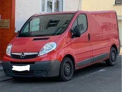Rot Gebraucht 2009 Opel Vivaro Van | 7.200 € (Fairer Preis)