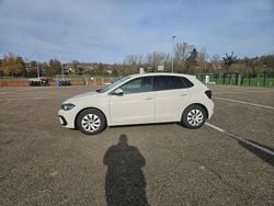 Beige Gebraucht 2024 VW Polo Life Limousine | 23.000 € (Etwas zu teuer)