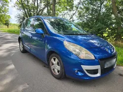 Blau Gebraucht 2010 Renault Scénic III Van / Kleinbus | 3.400 € (Fairer Preis)