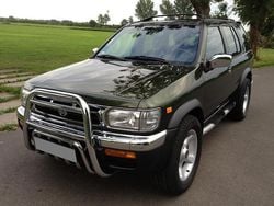 Grün Gebraucht 1999 Nissan Pathfinder SUV | 9.990 €