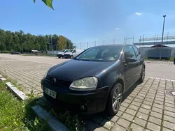 Schwarz Gebraucht 2006 VW Golf V Limousine | 900 € (Superpreis)