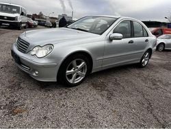 Iridiumsilber metalliclack Gebraucht 2006 Mercedes C220 Limousine | 2.299 € (Superpreis)