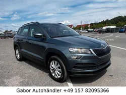 Grau Gebraucht 2020 Skoda Karoq Ambition SUV | 15.490 € (Guter Preis)