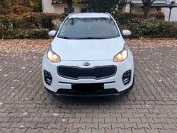 Weiß Gebraucht 2018 Kia Sportage Attract SUV | 13.500 € (Guter Preis)