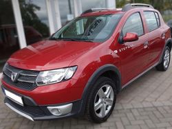 Rot Gebraucht 2016 Dacia Sandero Prestige Kleinwagen | 7.000 € (Fairer Preis)