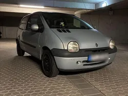 Grau Gebraucht 2004 Renault Twingo Kleinwagen | 500 € (Guter Preis)