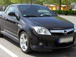 Schwarz Gebraucht 2009 Opel Tigra Cabrio | 1.250 € (Superpreis)