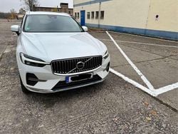 Weiß Gebraucht 2022 Volvo XC60 Plus SUV | 37.000 € (Superpreis)