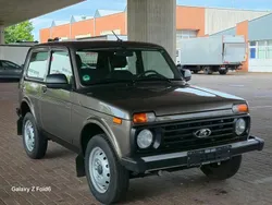 Grau Gebraucht 2021 Lada niva SUV | 15.900 € (Fairer Preis)