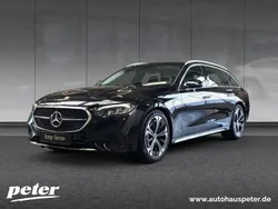 Metalliclack obsidianschwarz Gebraucht 2024 Mercedes E220 Avantgarde Kombi | 51.890 € (Fairer Preis)