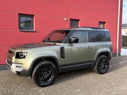 Pangeagrün** Gebraucht 2025 Land Rover Defender Black Edition SUV | 63.600 €