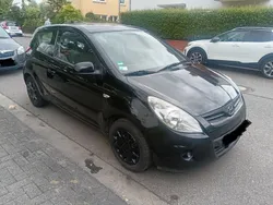 Schwarz Gebraucht 2012 Hyundai i20 Edition Kleinwagen | 2.400 € (Superpreis)