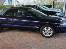 Blau Gebraucht 1998 Chrysler Stratus Cabrio | 3.950 €