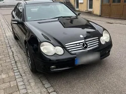 Schwarz Gebraucht 2001 Mercedes C200 Coupé | 2.485 €