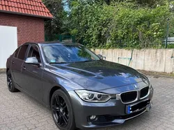 Grau Gebraucht 2014 BMW 320 Limousine | 17.490 € (Etwas zu teuer)