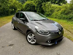 Grau Gebraucht 2015 Renault Clio IV LIMITED Kleinwagen | 7.500 € (Fairer Preis)