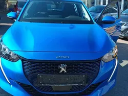 Peugeot e-208