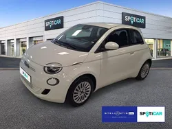 Weiß Gebraucht 2023 Fiat 500e Kleinwagen | 23.490 € (Etwas zu teuer)