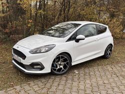 Weiß Gebraucht 2019 Ford Fiesta ST Kleinwagen | 18.700 € (Etwas zu teuer)