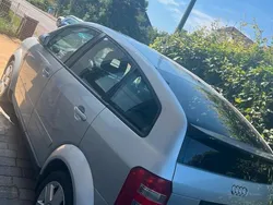 Silber Gebraucht 2002 Audi A2 Kleinwagen | 1.100 €