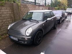 Braun Gebraucht 2006 Mini Cooper Coupé Coupé | 2.700 € (Fairer Preis)