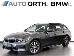 Mineralgrau Gebraucht 2022 BMW 320 Sport Line Kombi | 32.800 € (Etwas zu teuer)