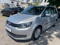 Silber Gebraucht 2014 VW Touran Trendline Van / Kleinbus | 7.999 € (Fairer Preis)