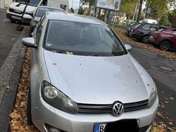 Grau Gebraucht 2010 VW Golf VI Team Kleinwagen | 4.200 € (Guter Preis)