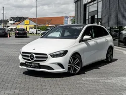 Polarweiss Gebraucht 2022 Mercedes B200 Progressive Van / Kleinbus | 33.288 € (Teuer)