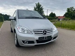Silber Gebraucht 2010 Mercedes A180 Avantgarde Limousine | 9.999 € (Teuer)