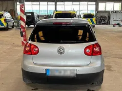 Silber Gebraucht 2004 VW Golf V Kleinwagen | 2.999 € (Fairer Preis)