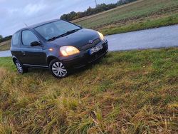 Schwarz Gebraucht 2004 Toyota Yaris Kleinwagen | 850 € (Superpreis)